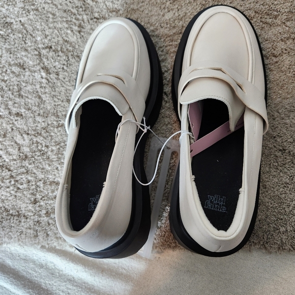Wild Fable - White Lacey Loafer Flats - 9 1/2 W - Picture 2 of 11